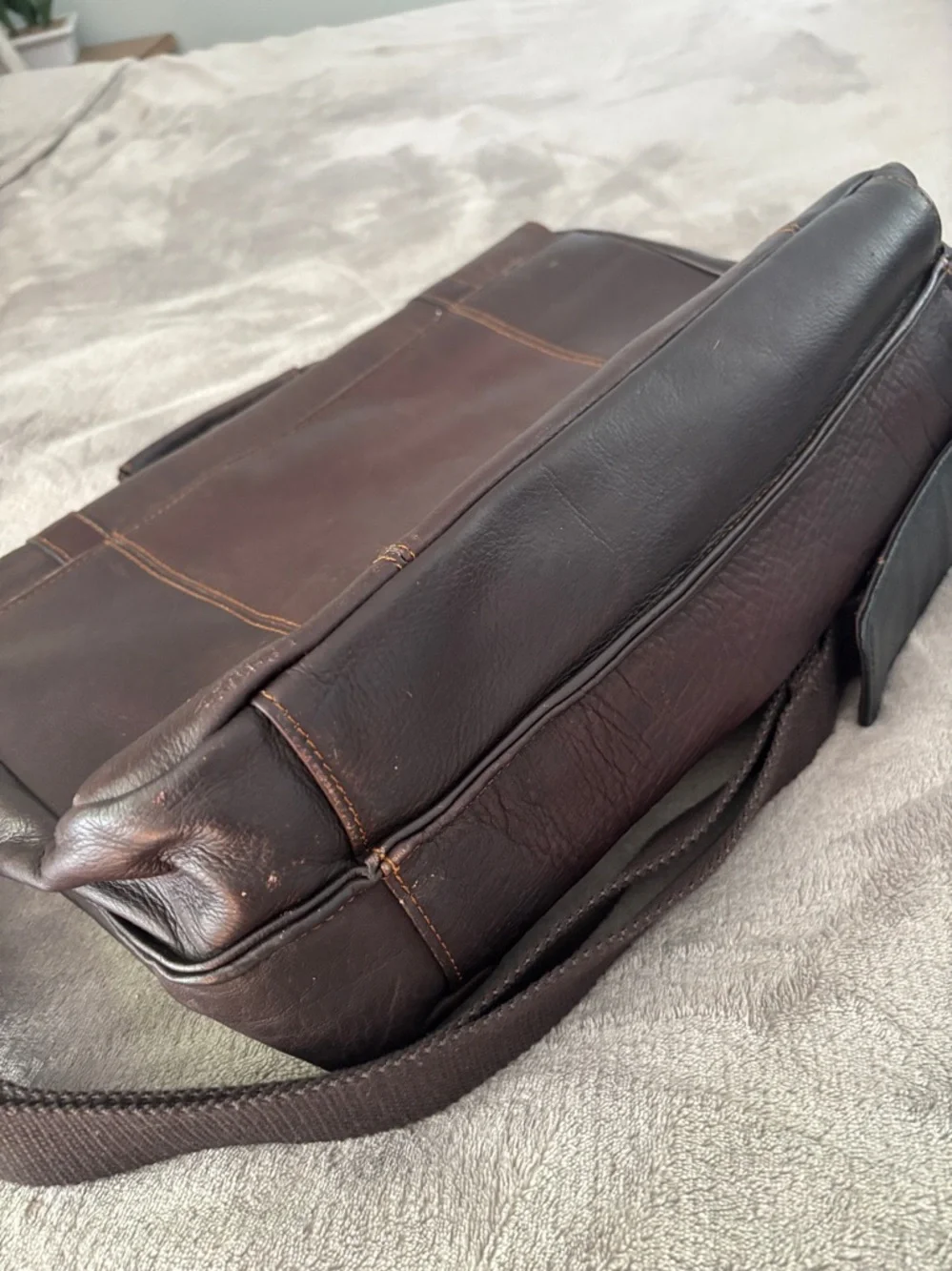 Samsonite® Leather Portfolio, Brown Leather Messenger Bag ‎ Men -